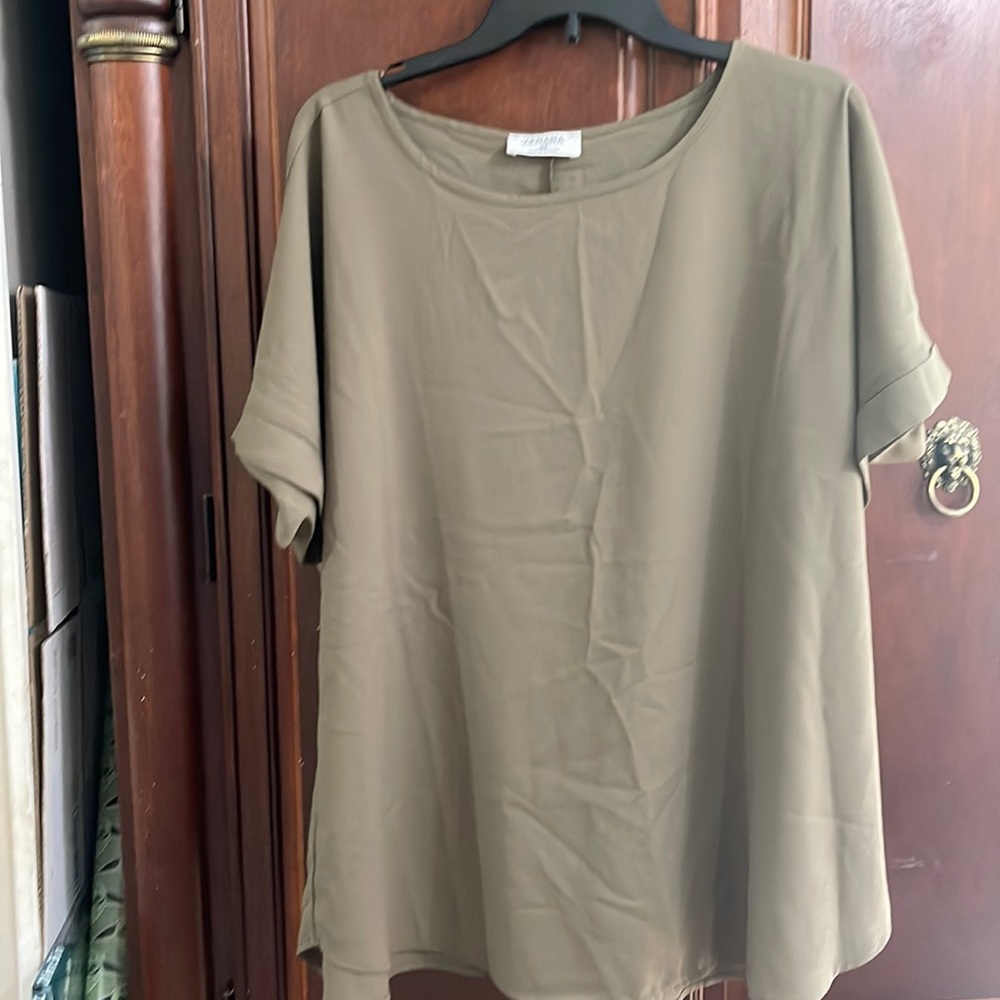 Zenana 2XL Olive green blouse.